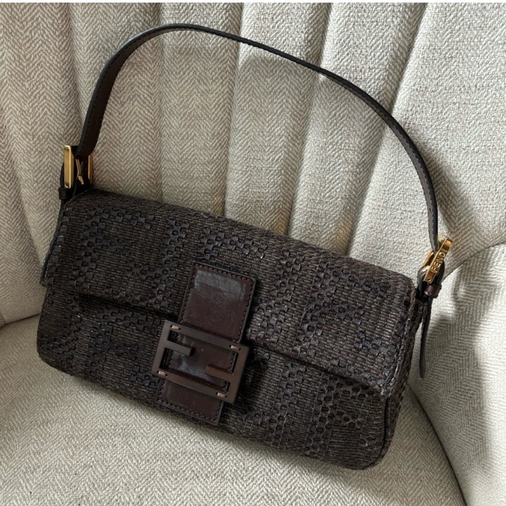 Fendi Baguette Woven Brown Vintage